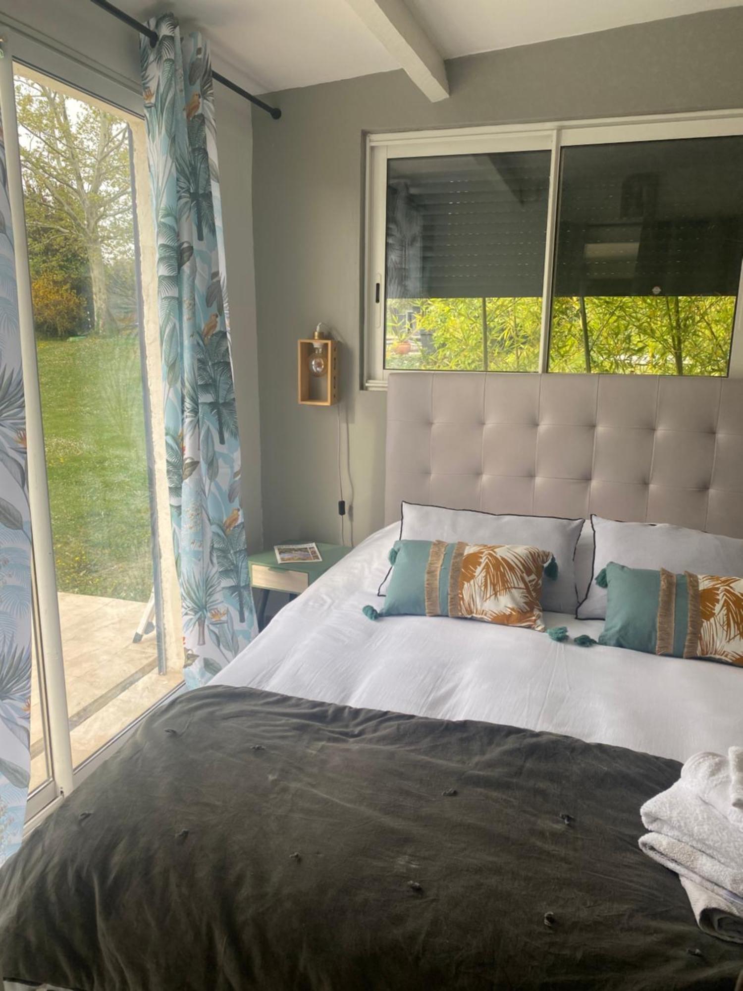 Ferienwohnung La Bastide Aixoise Avec Piscine Et Jacuzzi Prive Aix-en-Provence Exterior foto